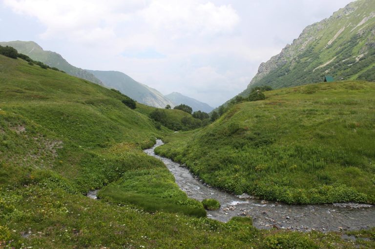 Палатки на бзерпинском карнизе